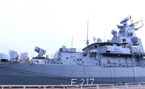 germany navy frigate makes first visit to vietnam picture 1