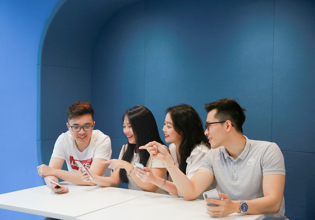 vi vnpay tang ho duc vang 9999 va hang tram ngan voucher cho khach hang may man hinh anh 2