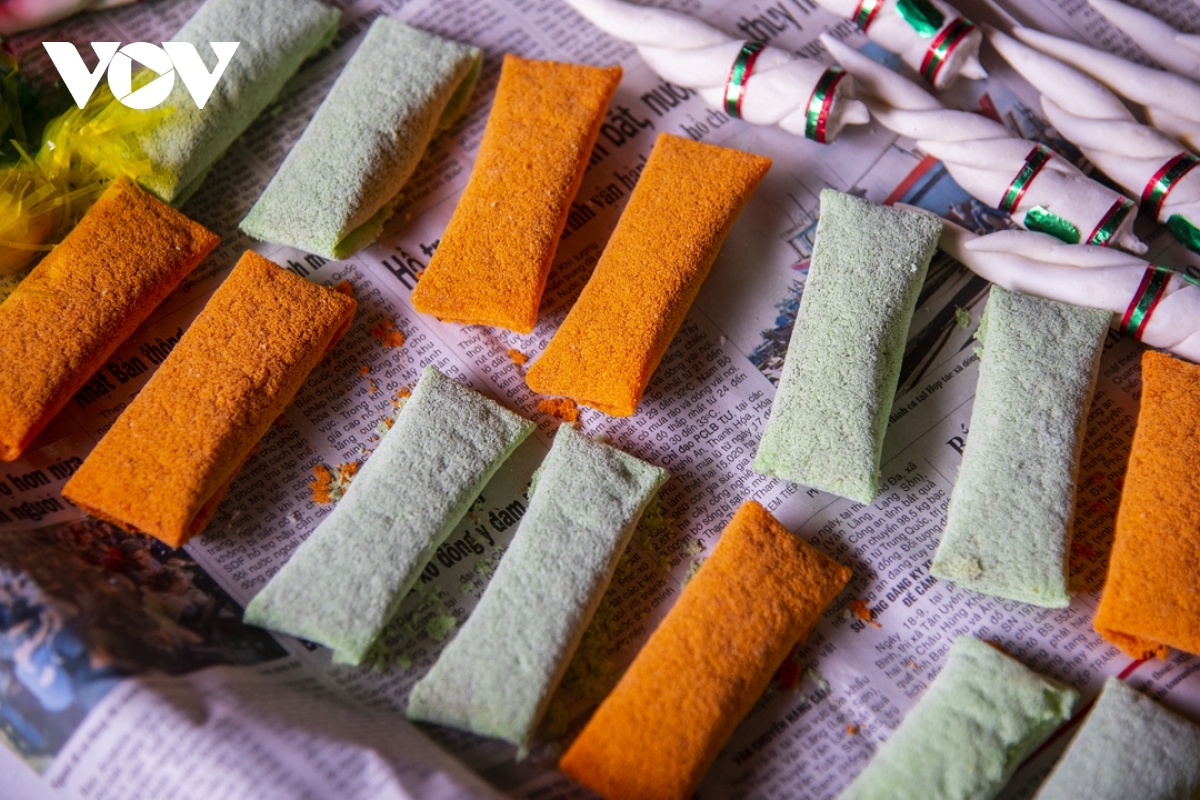 unique traditional cakes in hue city for tet celebrations picture 6