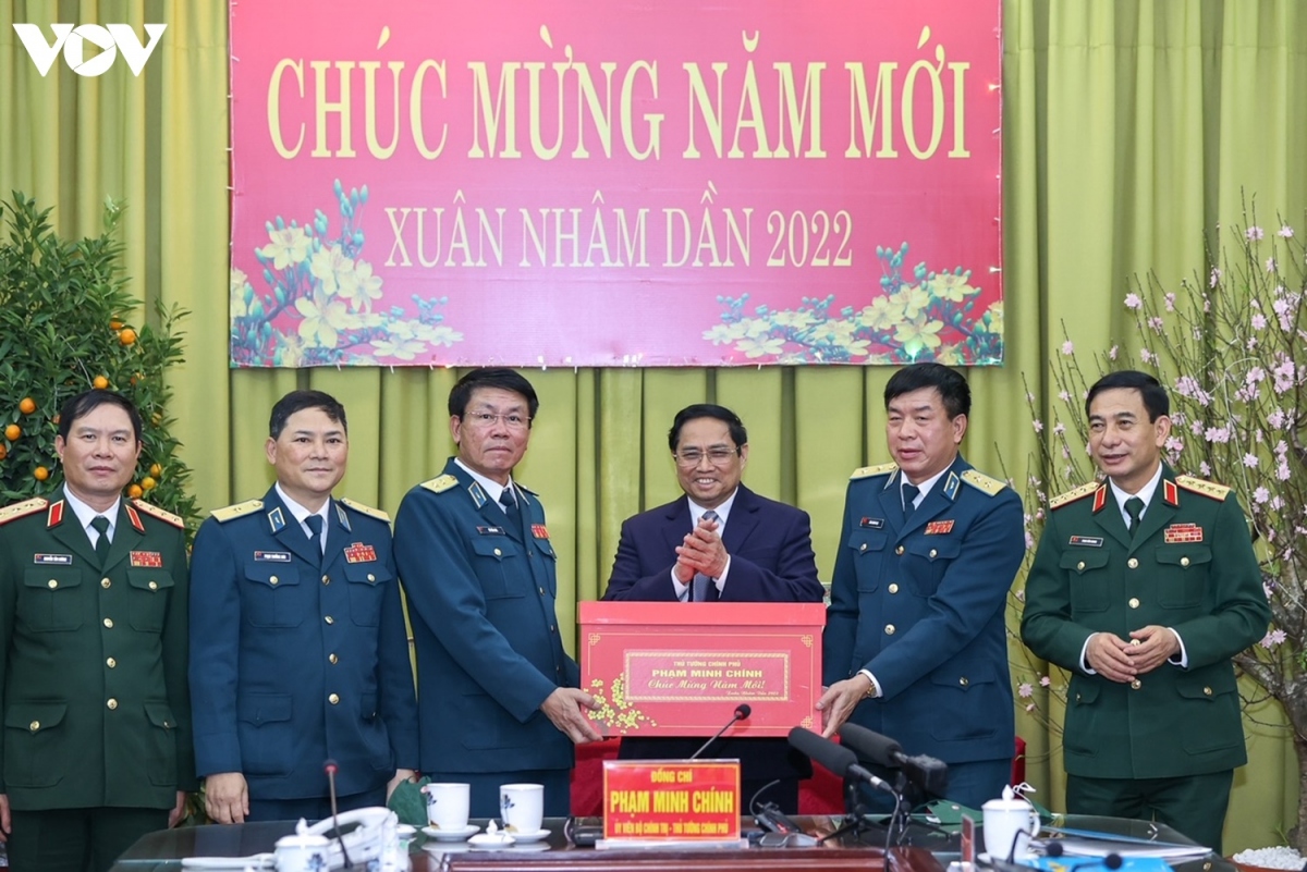 thu tuong kiem tra cong tac ung truc, san sang chien dau cua quan chung pk-kq hinh anh 4