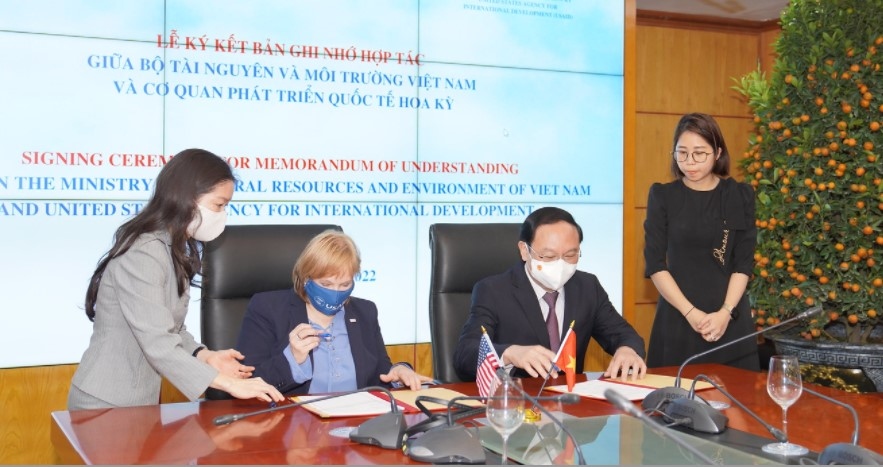 vietnam, us bolster cooperation in climate change, environmental pollution picture 1