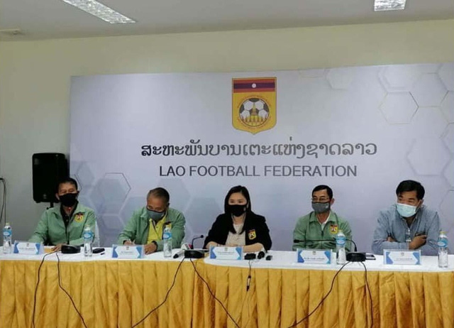 Liên đoàn bóng đá Lào cho biết có 45 cầu thủ nước này đã bị FIFA cấm thi đấu trọn đời vì bán độ. (Ảnh: Laoff)