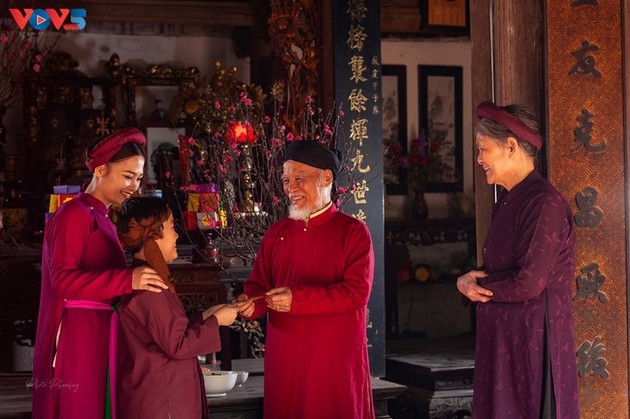 memories of tet recalled in phan huy s photo series picture 10