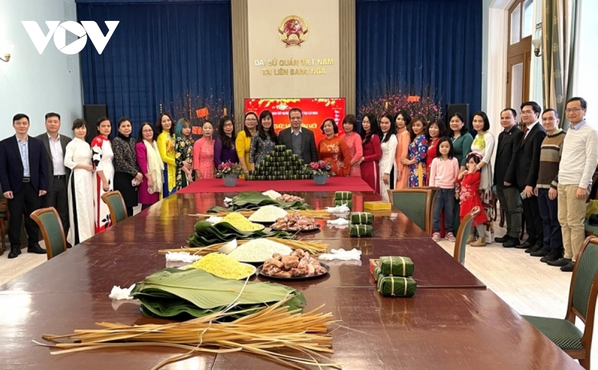 vietnamese expats in russia, japan celebrate traditional tet picture 1 vietnamese expats in russia, japan celebrate traditional tet picture 1