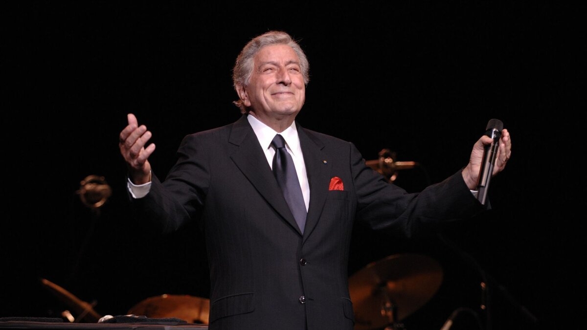 Tony Bennett.