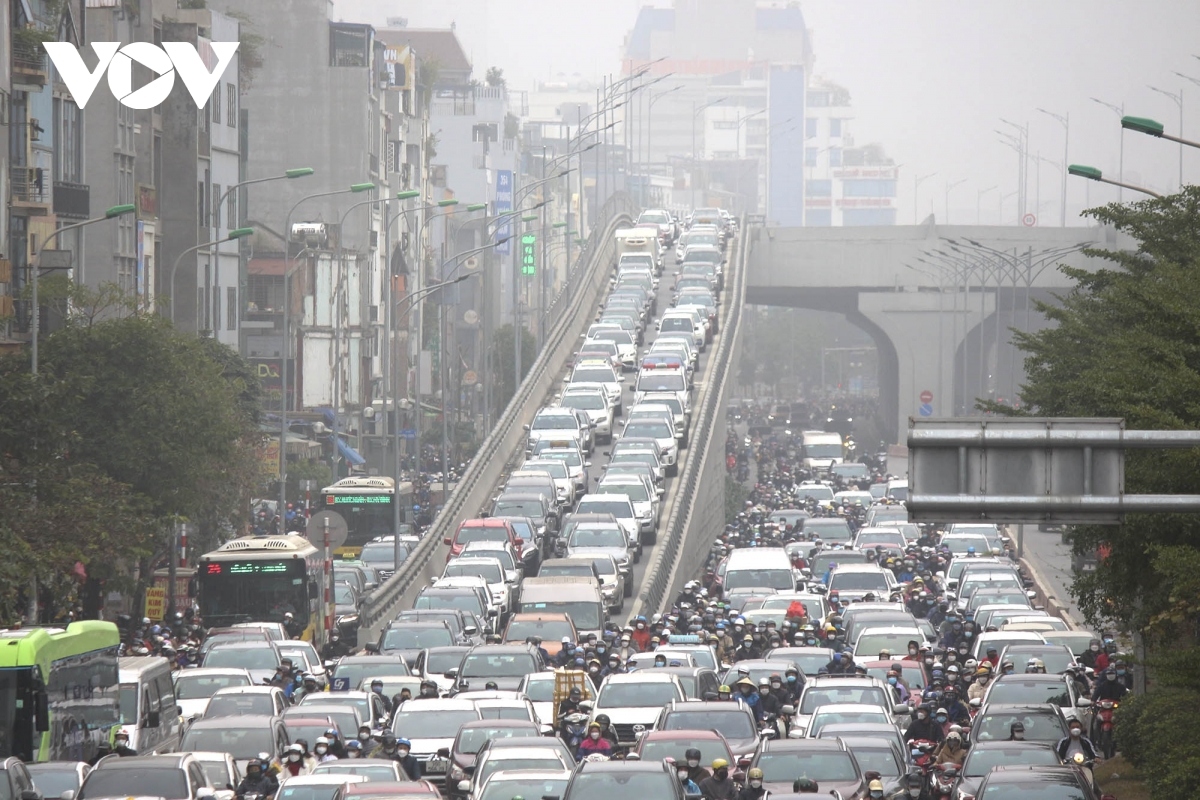 severe traffic congestion hits hanoi streets as tet draws near picture 7