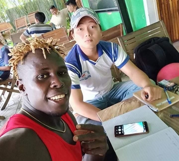 ugandan dancer brings african cuisine to vietnam picture 3