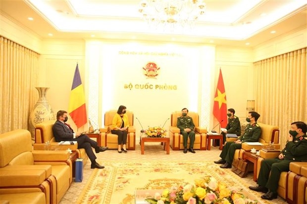 deputy defence minister receives romanian ambassador picture 1