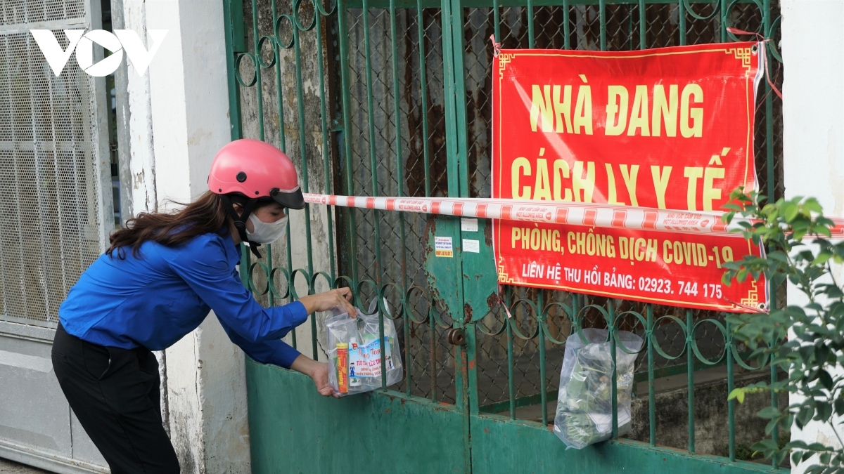 hon 20.000 f0 dieu tri tai nha, ha noi tap trung nhieu luc luong ho tro hinh anh 1