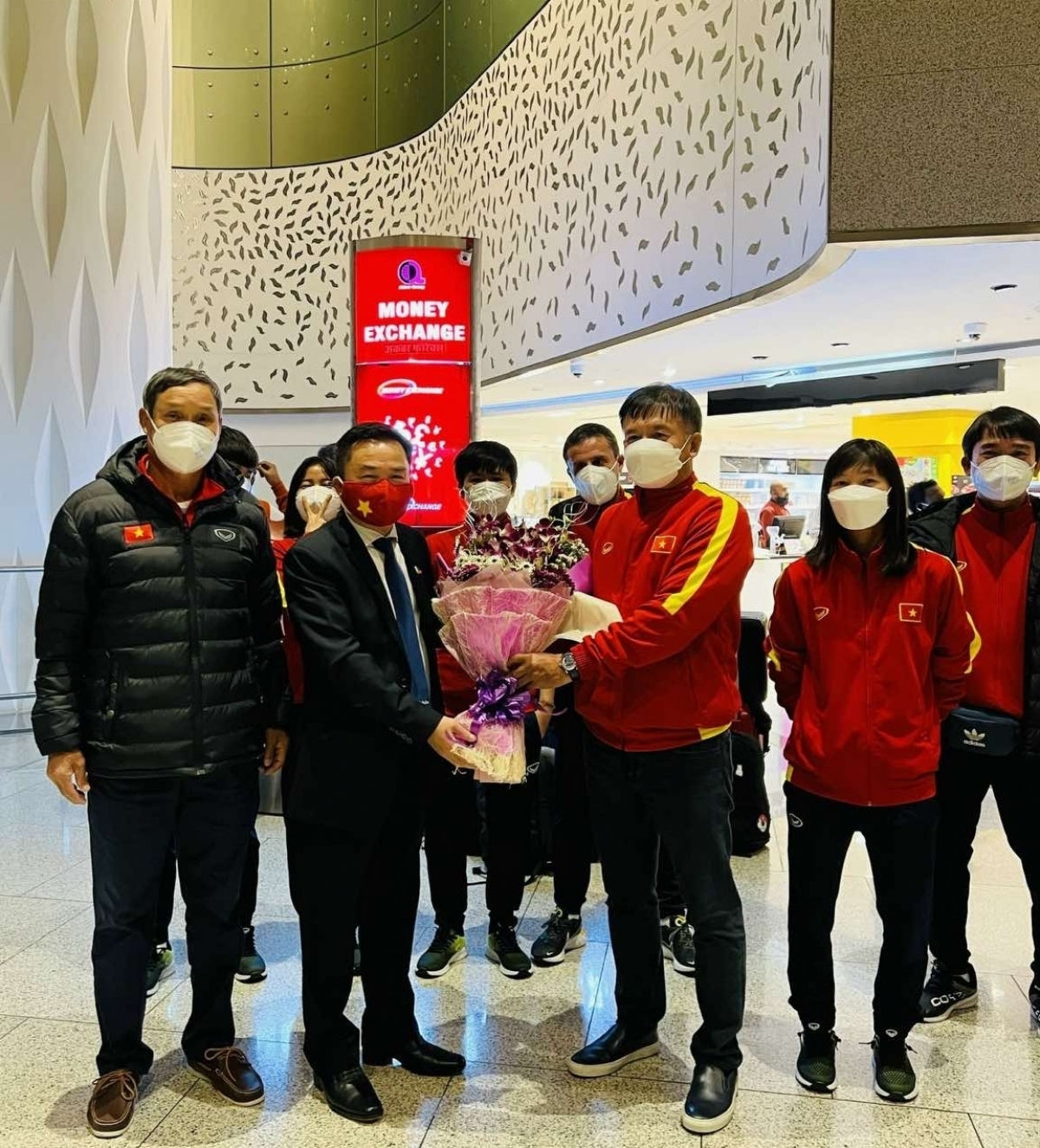 first female footballers arrive in india for 2022 afc asian cup picture 1 first female footballers arrive in india for 2022 afc asian cup picture 1