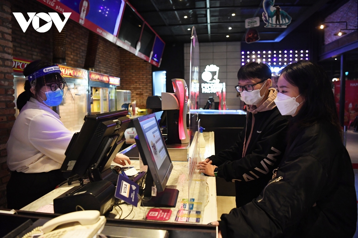 moviegoers wary of covid-19 amid reopening of cinemas picture 8