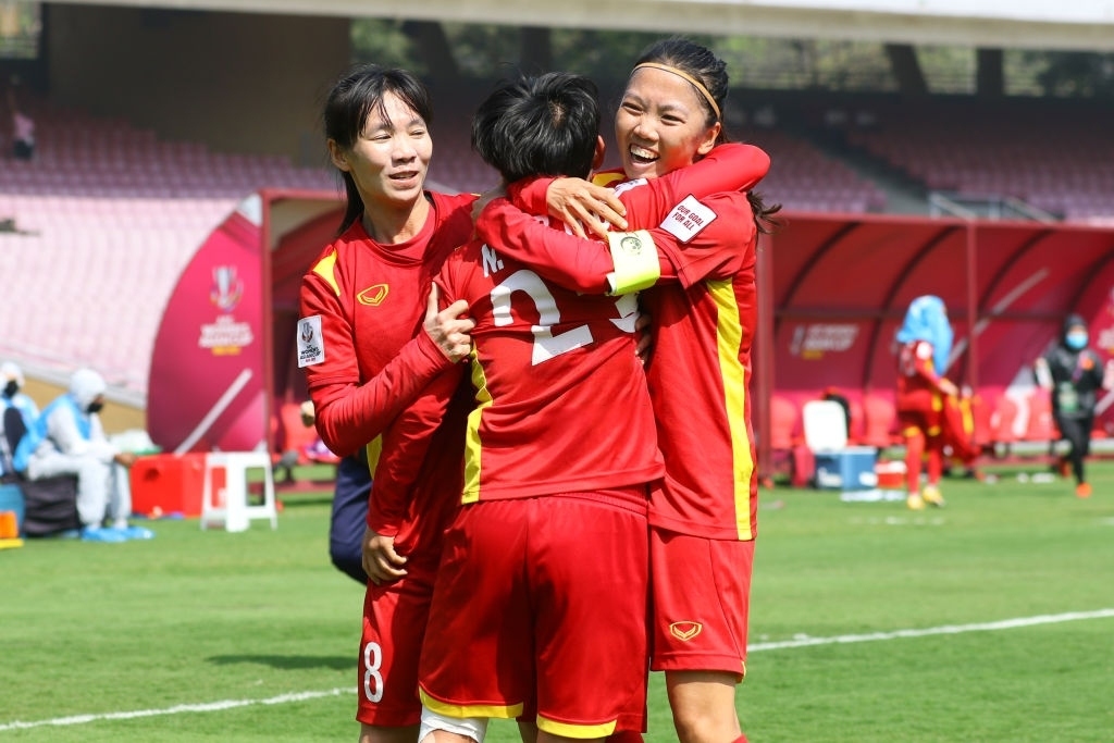 ĐT nữ Việt Nam dự VCK World Cup: Bóng đá nữ Việt Nam xin chào thế ...