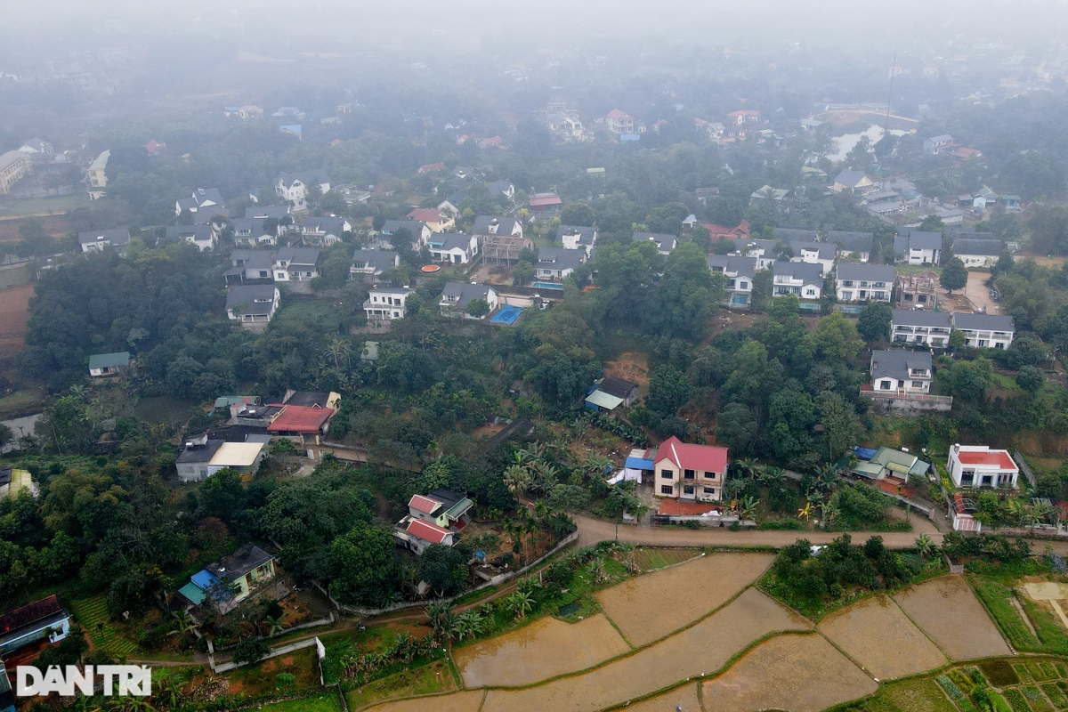 "Dự án ma" Beverly Hill trong danh sách cảnh báo của Sở Xây dựng Hòa Bình nằm trong khu dân cư xóm Gừa, xã Cư Yên, huyện Lương Sơn, tỉnh Hòa Bình.