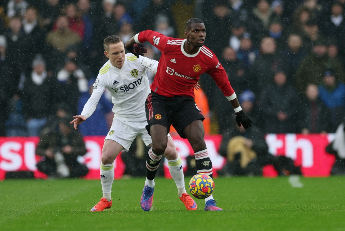 ronaldo im tieng, mu thang kich tinh leeds tai elland road hinh anh 2