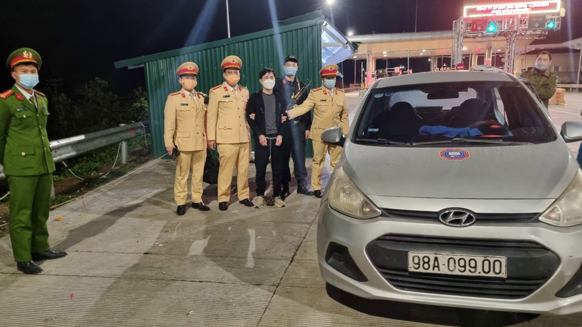 Đối tượng và phương tiện bị bắt giữ