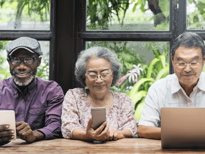Nga, Anh, Nhật Bản là những quốc gia có tỷ lệ người già sử dụng Internet cao nhất