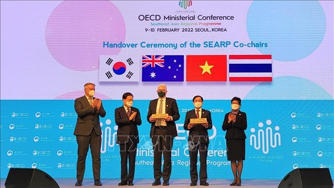 vietnam officially co-chairs oecd southeast asia program picture 1