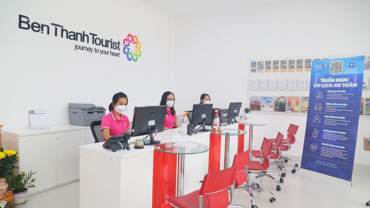 Các doanh nghiệp du lịch TP.HCM bắt đầu mở bán tour đi nước ngoài.