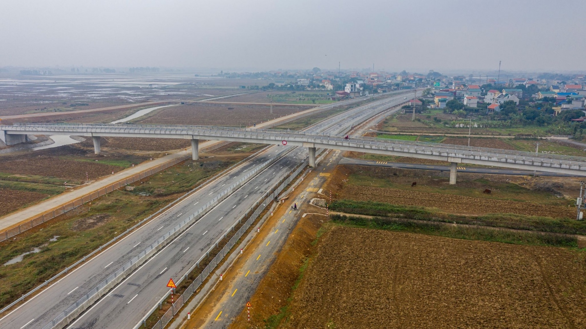 Đoạn tuyến cao tốc Bắc -Nam đoạn Cao Bồ- Mai Sơn đã được đưa vào khai thác.