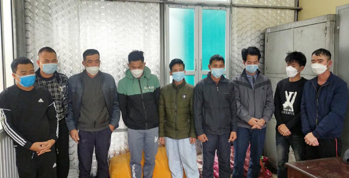 Nhóm người tham gia đánh bạc tại 