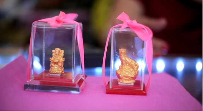 unique gold tiger products launched to celebrate god of wealth day picture 2