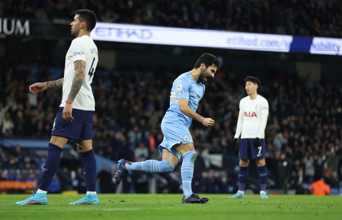 Man City ép sân trong cả hiệp 1 nhưng cũng chỉ có được bàn thắng duy nhất của Gundogan. Trước đó, Kulusevski ghi bàn cho Tottenham. (Ảnh: Reuters).