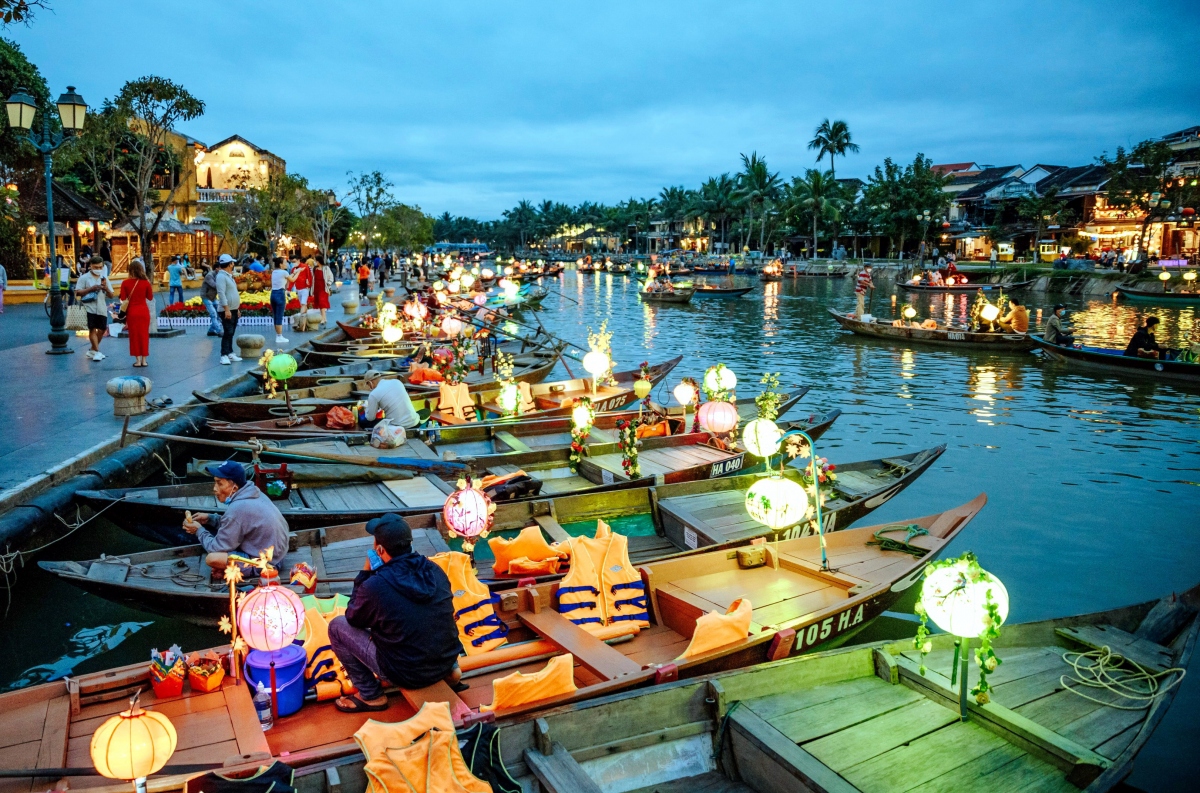 Một năm vượt bão khó quên của du lịch Việt Nam