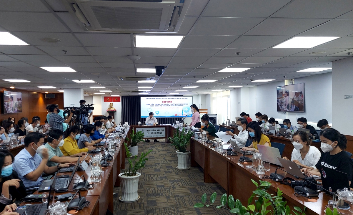 Buổi họp báo BCĐ phòng chống dịch COVID-19 và phục hồi kinh tế TP.HCM chiều 14/2 (Ảnh: Hà Khánh)