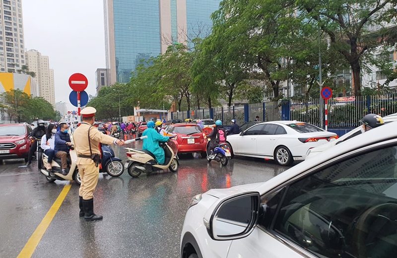 ha noi khong de hoc sinh toi truong muon vi tac duong hinh anh 6