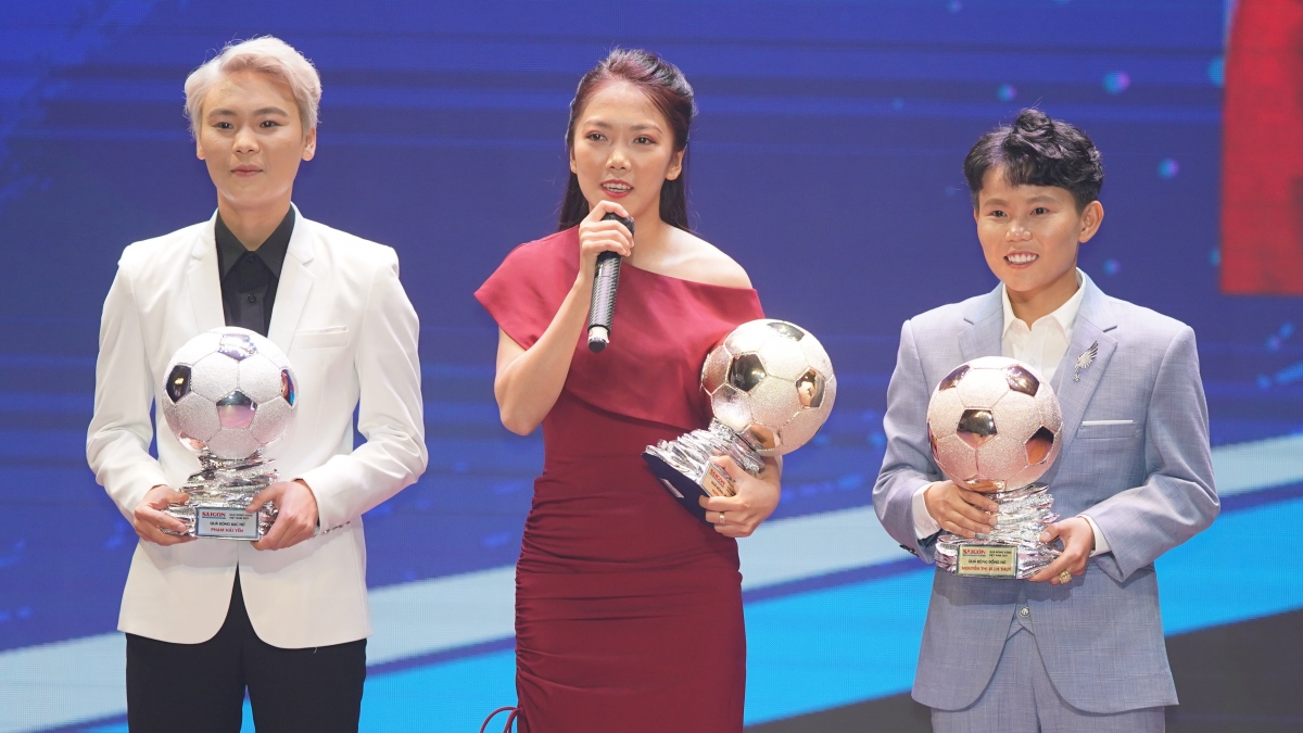 Hải Yến - Huỳnh Như - Bích Thùy những cầu thủ nữ xuất sắc nhất của bóng đá Việt Nam năm 2021 (Ảnh: BTC).
