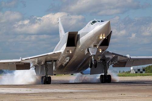 Máy bay ném bom Tu-22M3. Ảnh: TASS