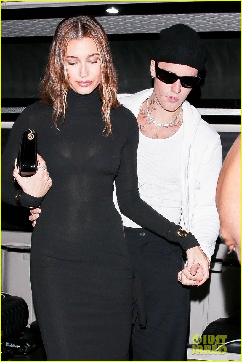 justin bieber tai xuat dien trai, vui ve ho tong vo di du tiec hinh anh 3