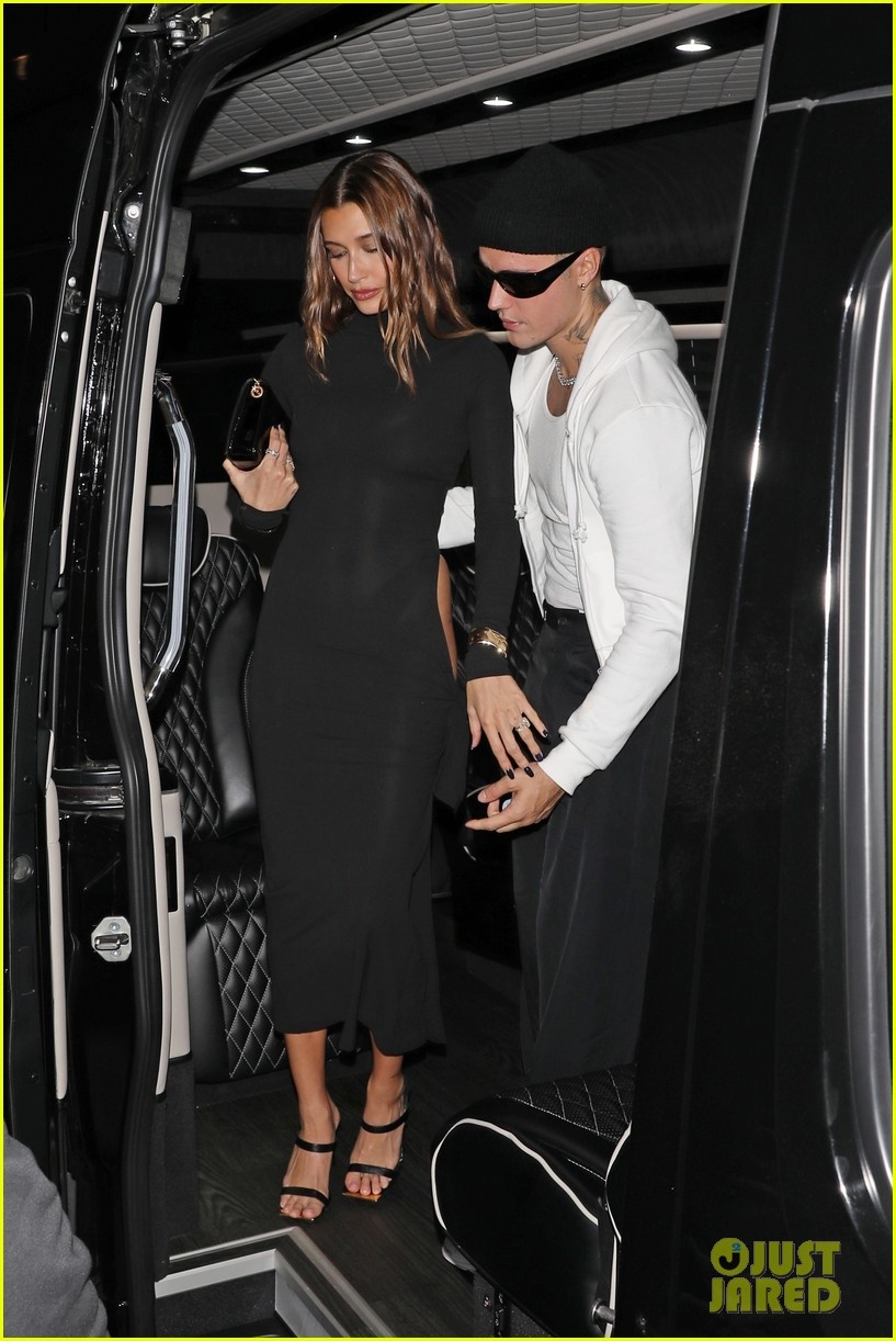 justin bieber tai xuat dien trai, vui ve ho tong vo di du tiec hinh anh 7