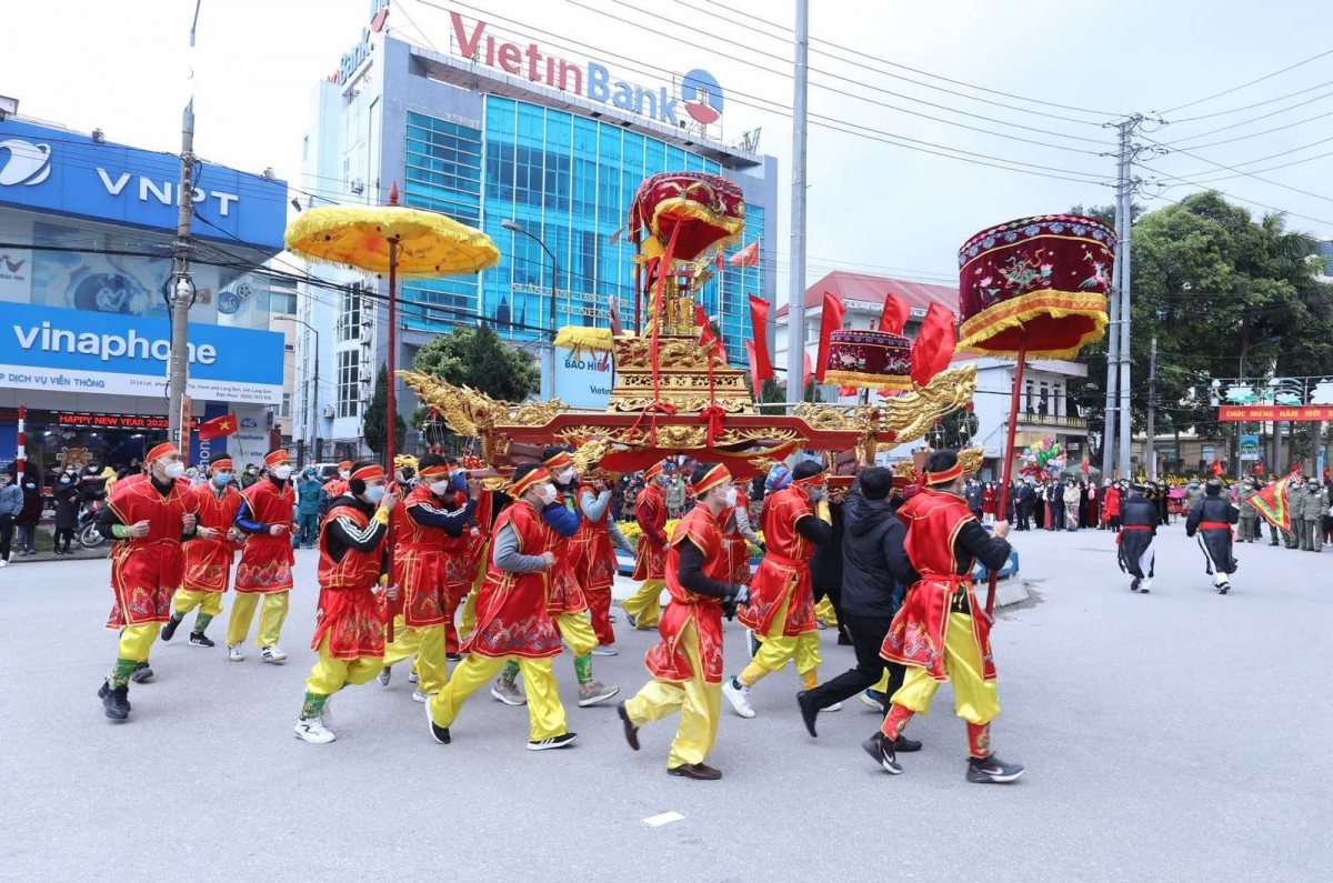 ky cung-ta phu temple festival excites crowds in lang son picture 6