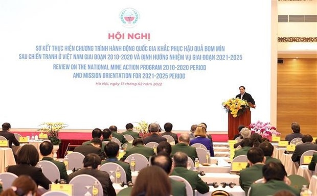 vietnam to push ahead with mine action pm picture 2