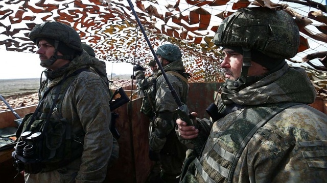 Các binh sĩ Nga tham gia tập trận tại Crimea. Ảnh: Tass