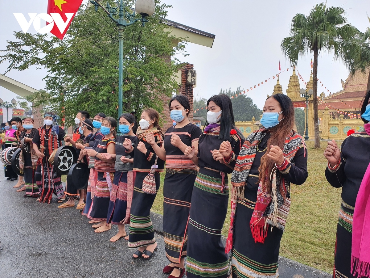 Various spring festivals from many ethnic minority groups are put on show at the Vietnam Ethnic Village of Culture and Tourism.