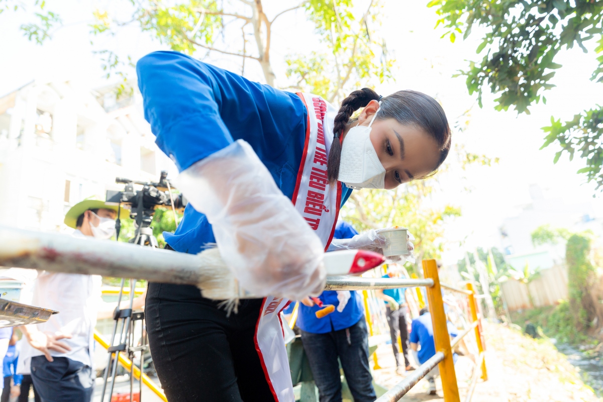 h hen nie chinh thuc duoc trao tang danh hieu cong dan tre tieu bieu hinh anh 1