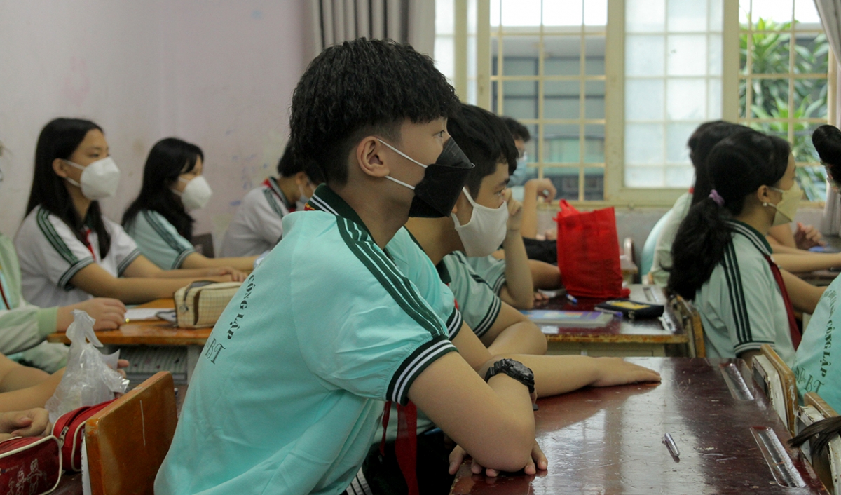 Nhiều phụ huynh ở TP.HCM đồng thuận cho học sinh đi học trực tiếp