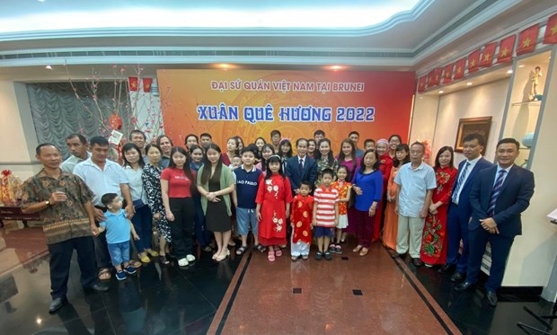 vietnamese people in brunei celebrate lunar new year picture 1