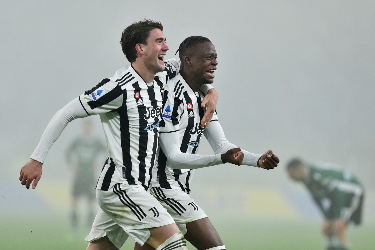 Juventus 2-0 Verona Vlahovic ghi bàn ra mắt