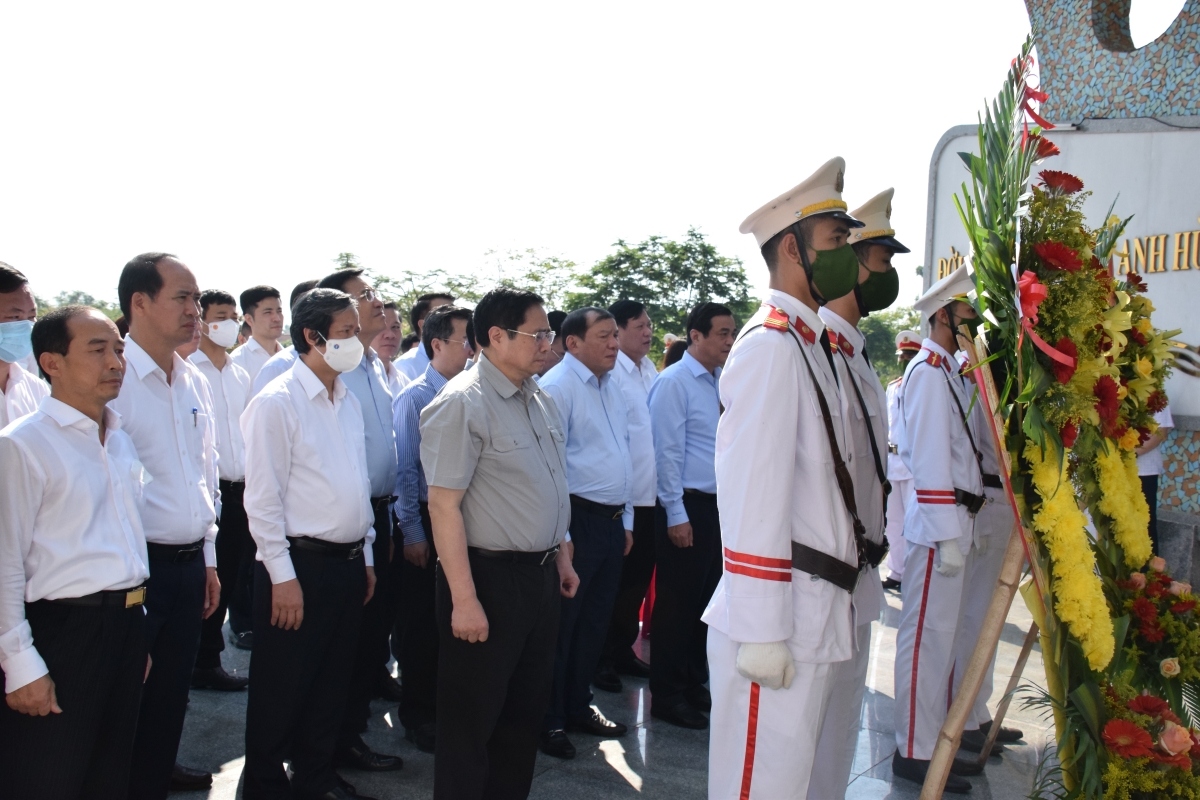 government chief inspects key projects in quang nam picture 1