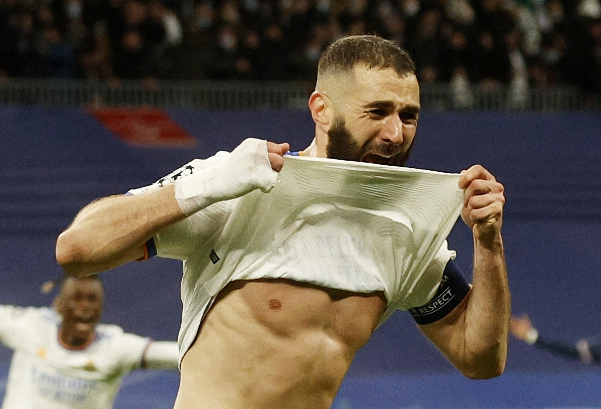 Benzema lập hàng loạt kỷ lục sau cú hat-trick vào lưới PSG