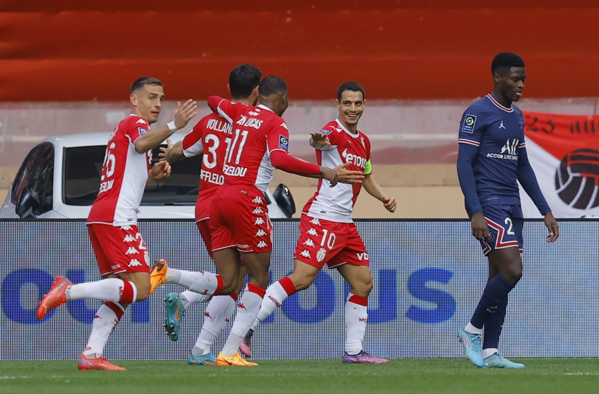 Paris Saint-Germain bị Monaco đánh bại ở Ligue 1 khi Tammy Abraham lập cú đúp