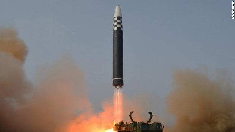 Hé lộ sức mạnh tên lửa đạn đạo liên lục địa Hwasong-17 Triều Tiên ...