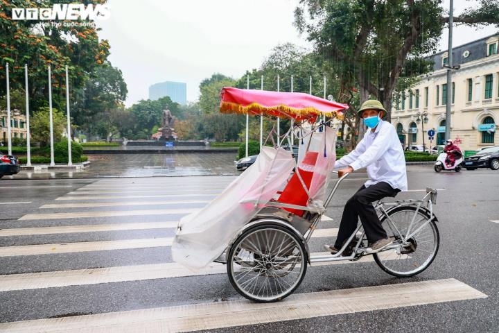 ha noi tat bat chinh trang duong pho truoc gio mo lai pho di bo ho guom hinh anh 2