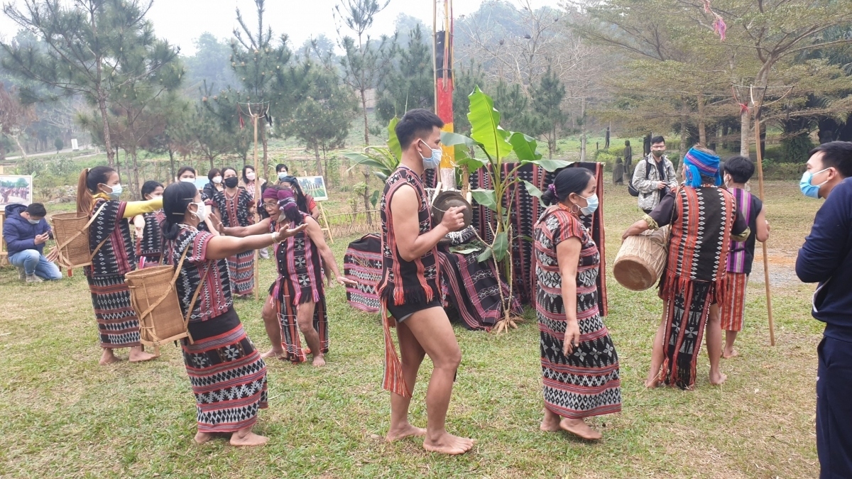 festival of ta oi ethnic people prays for bumper crop and good health picture 5