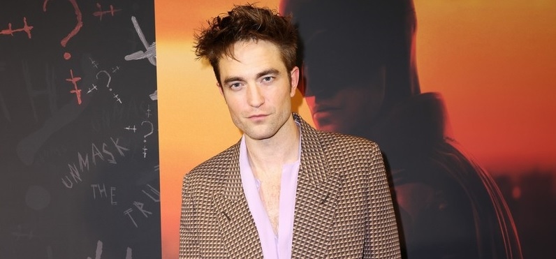 Robert Pattinson tái xuất nhợt nhạt, kém sắc trong buổi ra mắt phim "The Batman"