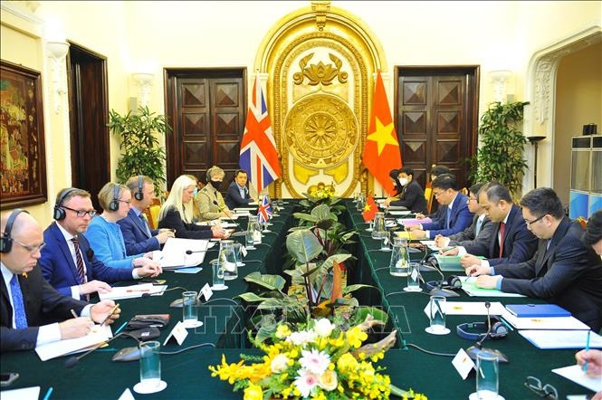 vietnam, uk hold strategic dialogue in hanoi picture 1