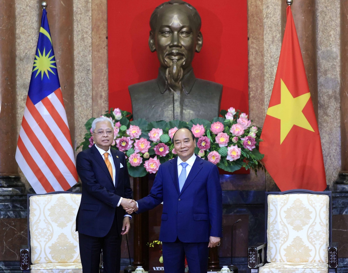 Chủ tịch nước Nguyễn Xuân Phúc và Thủ tướng Malaysia